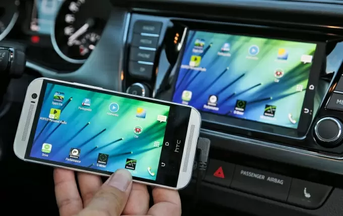 Duplicar la pantalla del Android en el coche